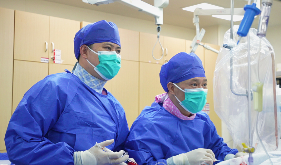 攻克顽固性高血压 | 中山一院广西医院成功开展高难度RDN术助跨省患者重获健康